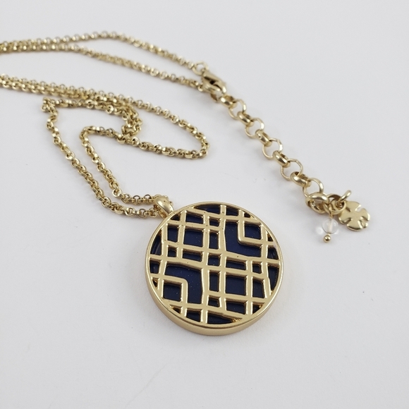 Lucky Brand reversible pendant necklace with flat blue stone + filigree details - Picture 4 of 7
